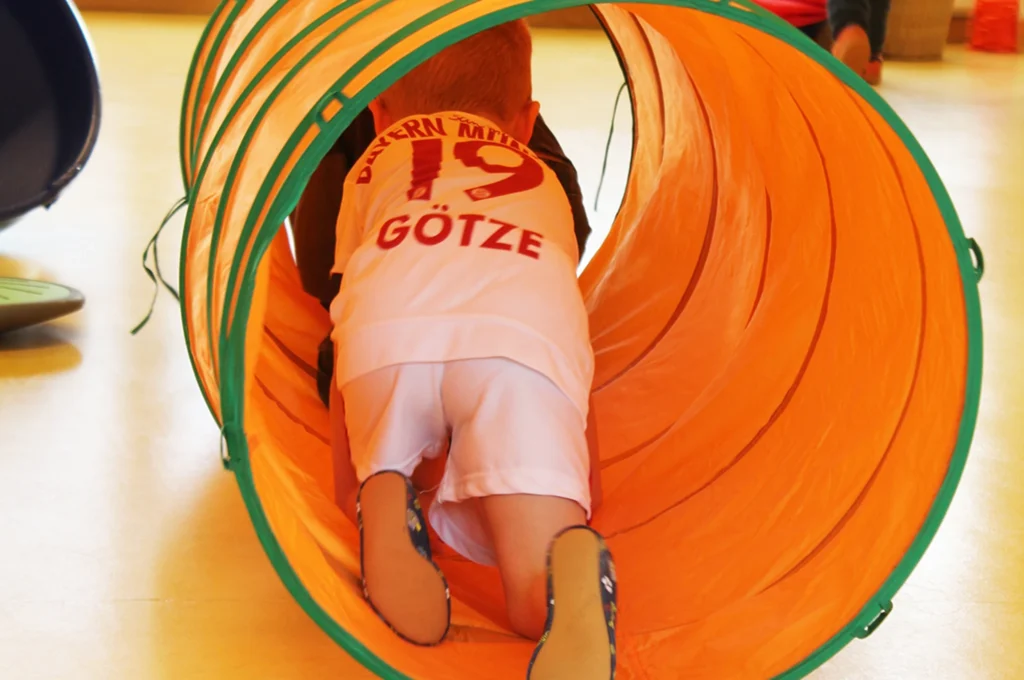 Familienzentrum Berlin-Buch - Angebote für Kinder Bewegungszeit